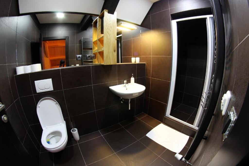 Krakonosova Dilna "Woodhaus" Aparthotel Špindlerŭv Mlýn Стая снимка